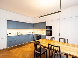 Pronájem bytu 2+kk, Praha, Světova, 75 m2