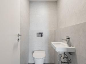 Prodej bytu 3+kk, Praha, Československého exilu, 84 m2