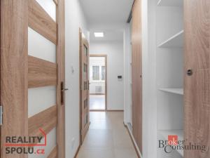 Pronájem bytu 3+kk, Praha - Záběhlice, Hlavní, 54 m2