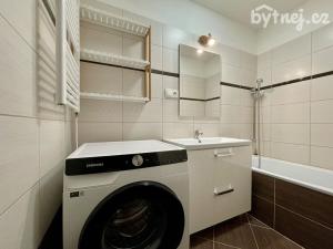 Pronájem bytu 3+1, Hlubočky, Na Orátě, 75 m2