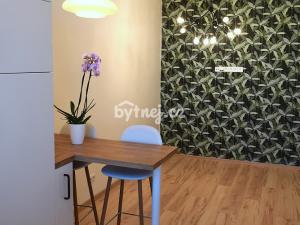 Pronájem bytu 2+kk, Jihlava, Třebízského, 42 m2