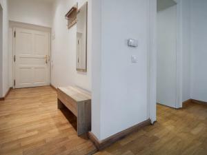 Pronájem bytu 2+kk, Praha - Holešovice, Komunardů, 50 m2