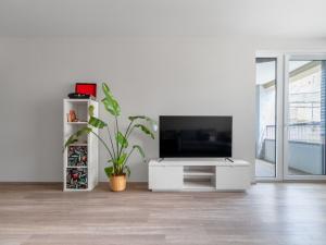 Pronájem bytu 2+kk, Praha - Holešovice, U Pergamenky, 60 m2