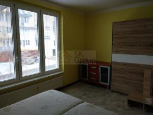 Pronájem bytu 2+kk, Karlovy Vary - Stará Role, Nejdlova, 45 m2