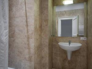 Pronájem bytu 2+kk, Praha - Holešovice, Dělnická, 46 m2