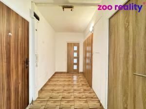 Pronájem bytu 2+1, Chomutov, Holešická, 62 m2