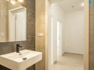 Pronájem bytu 2+kk, Třebíč, Karlovo nám., 50 m2