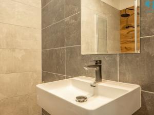 Pronájem bytu 2+kk, Třebíč, Karlovo nám., 50 m2