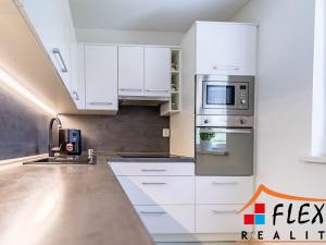 Pronájem bytu 2+1, Ostrava, Svazácká, 56 m2