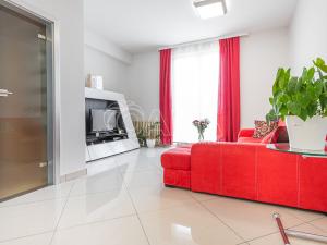 Pronájem bytu 2+1, Praha, Hollarovo náměstí, 77 m2