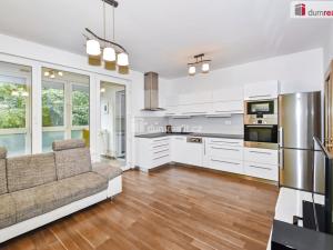 Prodej bytu 2+kk, Praha - Hloubětín, Nademlejnská, 38 m2
