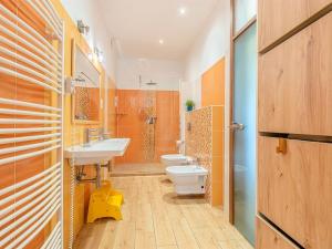 Prodej činžovního domu, Prostějov, Husovo nám., 295 m2