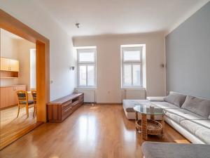 Pronájem bytu 3+1, Pardubice, Smilova, 106 m2