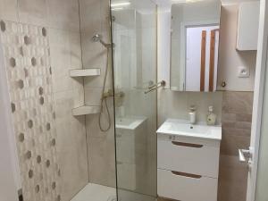 Pronájem bytu 1+kk, Uhlířské Janovice, Hrnčířská, 32 m2