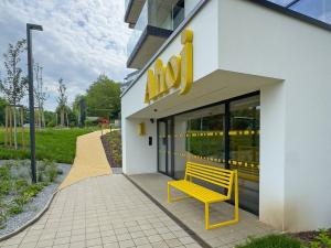 Pronájem bytu 2+kk, Praha - Modřany, Československého exilu, 60 m2