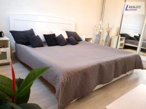 Prodej bytu 2+1, Příbram - Příbram VII, třída Osvobození, 53 m2