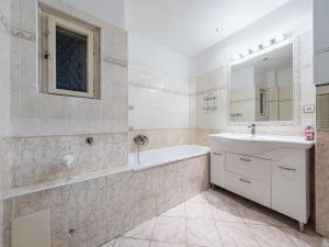 Prodej bytu 3+1, Praha - Bubeneč, Jugoslávských partyzánů, 103 m2