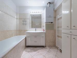 Prodej bytu 3+1, Praha - Bubeneč, Jugoslávských partyzánů, 103 m2