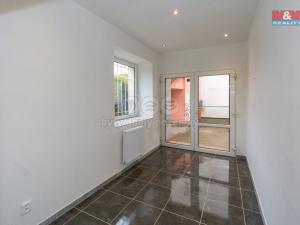 Pronájem bytu 2+kk, Holice, náměstí T. G. Masaryka, 36 m2