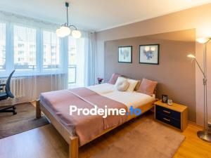 Prodej bytu 3+1, Praha - Kamýk, Zárubova, 84 m2