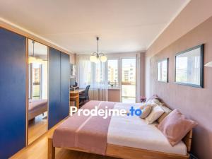 Prodej bytu 3+1, Praha - Kamýk, Zárubova, 84 m2