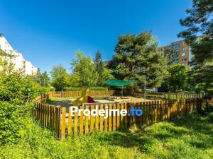 Prodej bytu 3+1, Praha - Kamýk, Zárubova, 84 m2