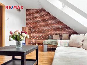Pronájem bytu 1+kk, Praha - Holešovice, U Uranie, 46 m2