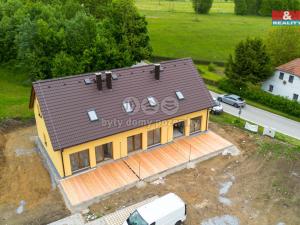 Prodej činžovního domu, Černá v Pošumaví - Bližná, 249 m2