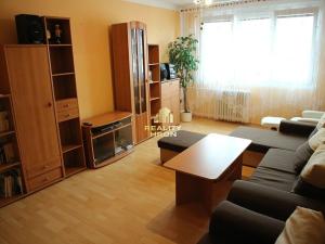 Prodej bytu 3+1, Louny, 17. listopadu, 87 m2
