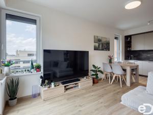Pronájem bytu 2+kk, Praha - Záběhlice, Klapálkova, 57 m2