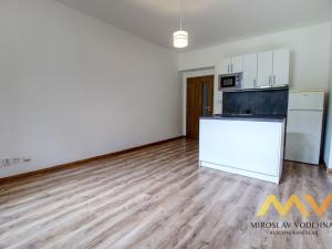 Prodej bytu 2+kk, Pardubice - Bílé Předměstí, Bubeníkova, 45 m2