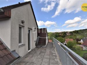 Pronájem atypického bytu, Zlín, Vejvanovská, 93 m2