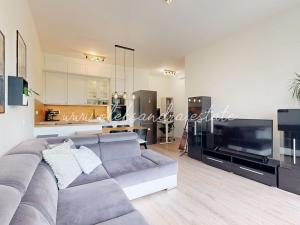 Prodej bytu 3+kk, Praha - Hloubětín, Laponská, 77 m2