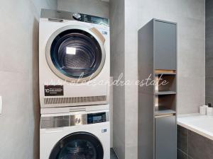 Prodej bytu 3+kk, Praha - Hloubětín, Laponská, 77 m2