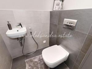 Prodej bytu 3+kk, Praha - Hloubětín, Laponská, 77 m2