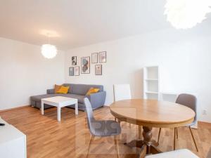 Pronájem bytu 3+kk, Liberec, Gagarinova, 79 m2