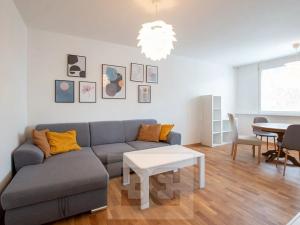 Pronájem bytu 3+kk, Liberec, Gagarinova, 79 m2