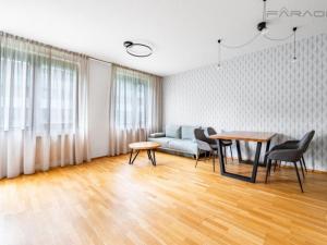 Pronájem bytu 3+kk, Praha - Holešovice, U průhonu, 75 m2