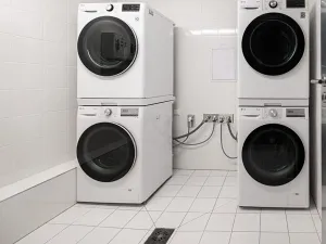 Pronájem bytu 1+kk, Praha - Dejvice, 19 m2