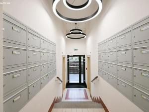 Pronájem bytu 1+kk, Praha - Dejvice, 19 m2