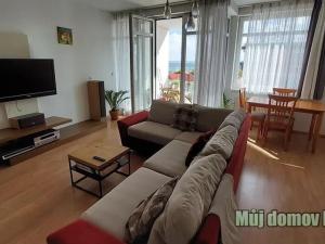 Pronájem bytu 3+kk, Praha - Libeň, Nad Okrouhlíkem, 83 m2