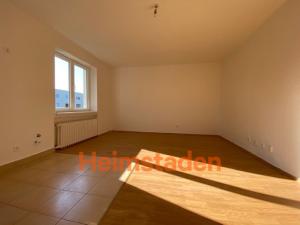 Pronájem bytu 1+kk, Karviná - Nové Město, Řecká, 28 m2