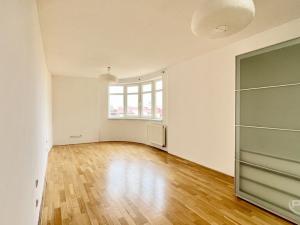 Prodej bytu 2+kk, Praha - Vinohrady, Boleslavská, 72 m2