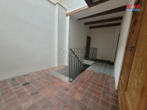 Pronájem bytu 1+kk, Kolín - Kolín I, Karlova, 35 m2