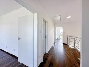 Pronájem rodinného domu, Lavičky, 130 m2