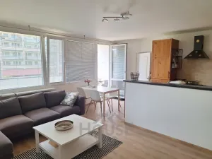 Pronájem bytu 4+kk, Praha - Vršovice, Kazašská, 92 m2