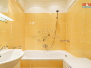 Prodej bytu 1+1, Karlovy Vary, Krymská, 37 m2