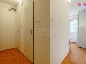 Prodej bytu 1+1, Karlovy Vary, Krymská, 37 m2