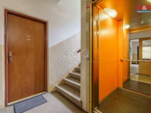 Prodej bytu 1+1, Karlovy Vary, Krymská, 37 m2