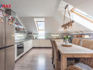 Prodej rodinného domu, Lom, Komenského, 300 m2